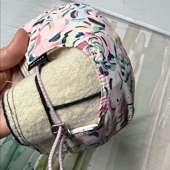 Athleta ultra light pink Multicolor Floral sporty hat - Picture 3 of 5